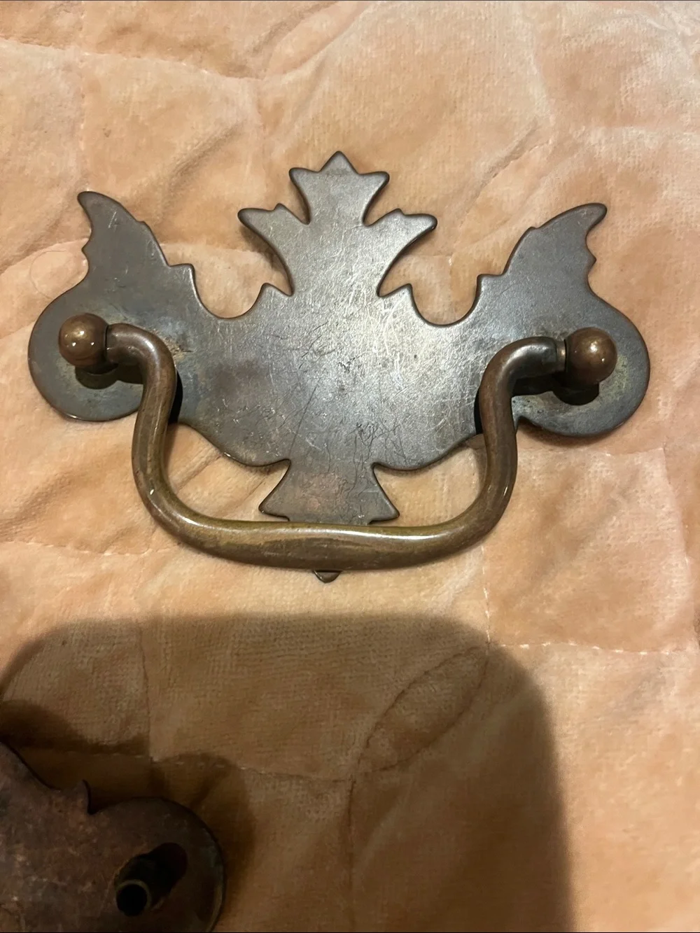 Vintage-Inspired Brass Leaf Pull Handles in Aged Patina - Set of 8.